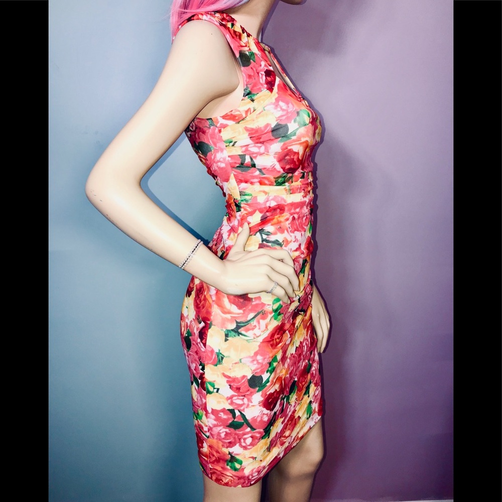 CACHÉ • Flirty Floral Print Dress / size 2- NWT!!